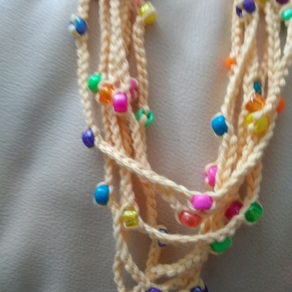 Crochet necklace jewelry with beads - Picture 2 of 10